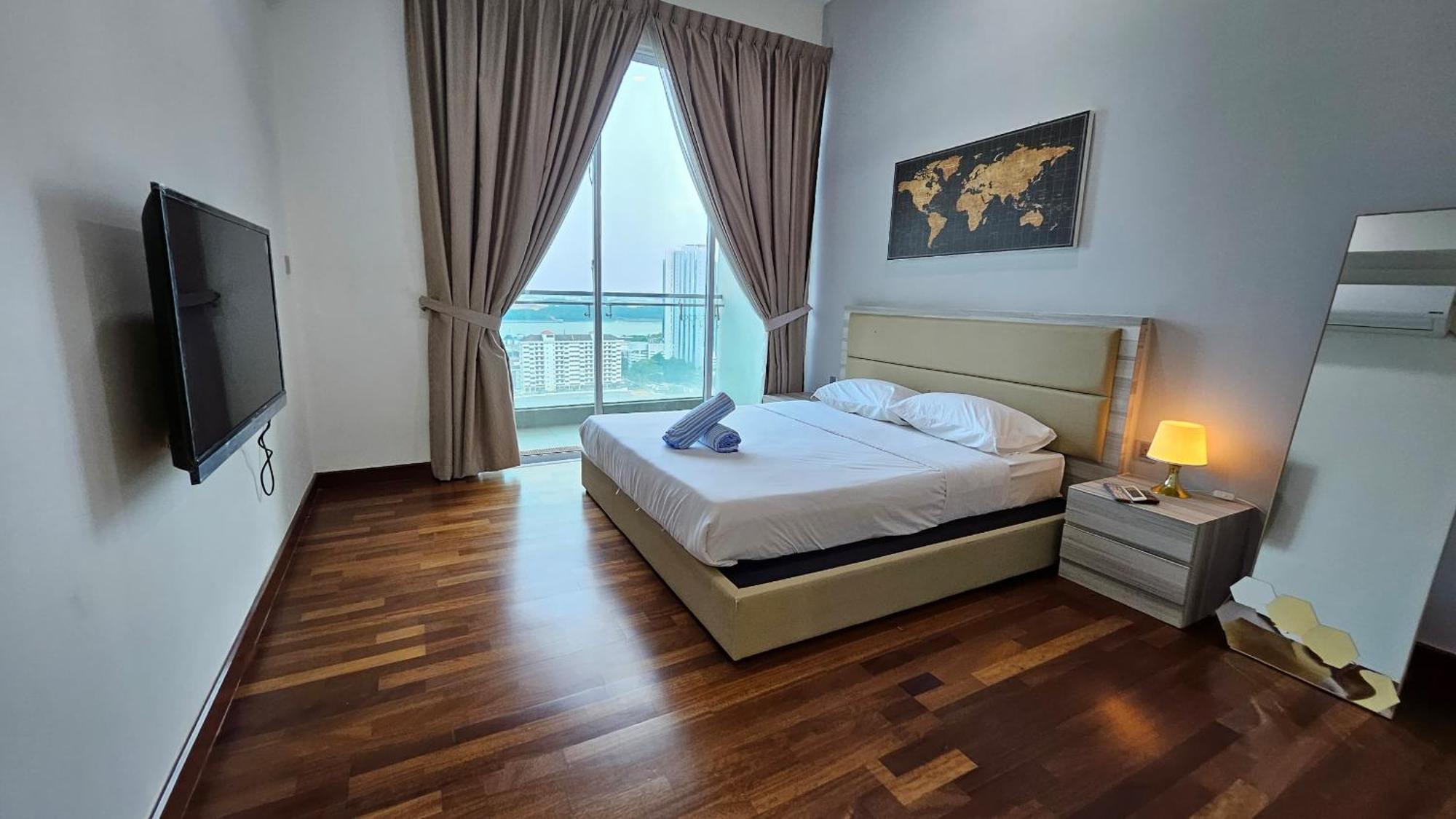 Paragon Suites Studios With Private Jacuzzi Near Ciq Rts ジョホールバル エクステリア 写真